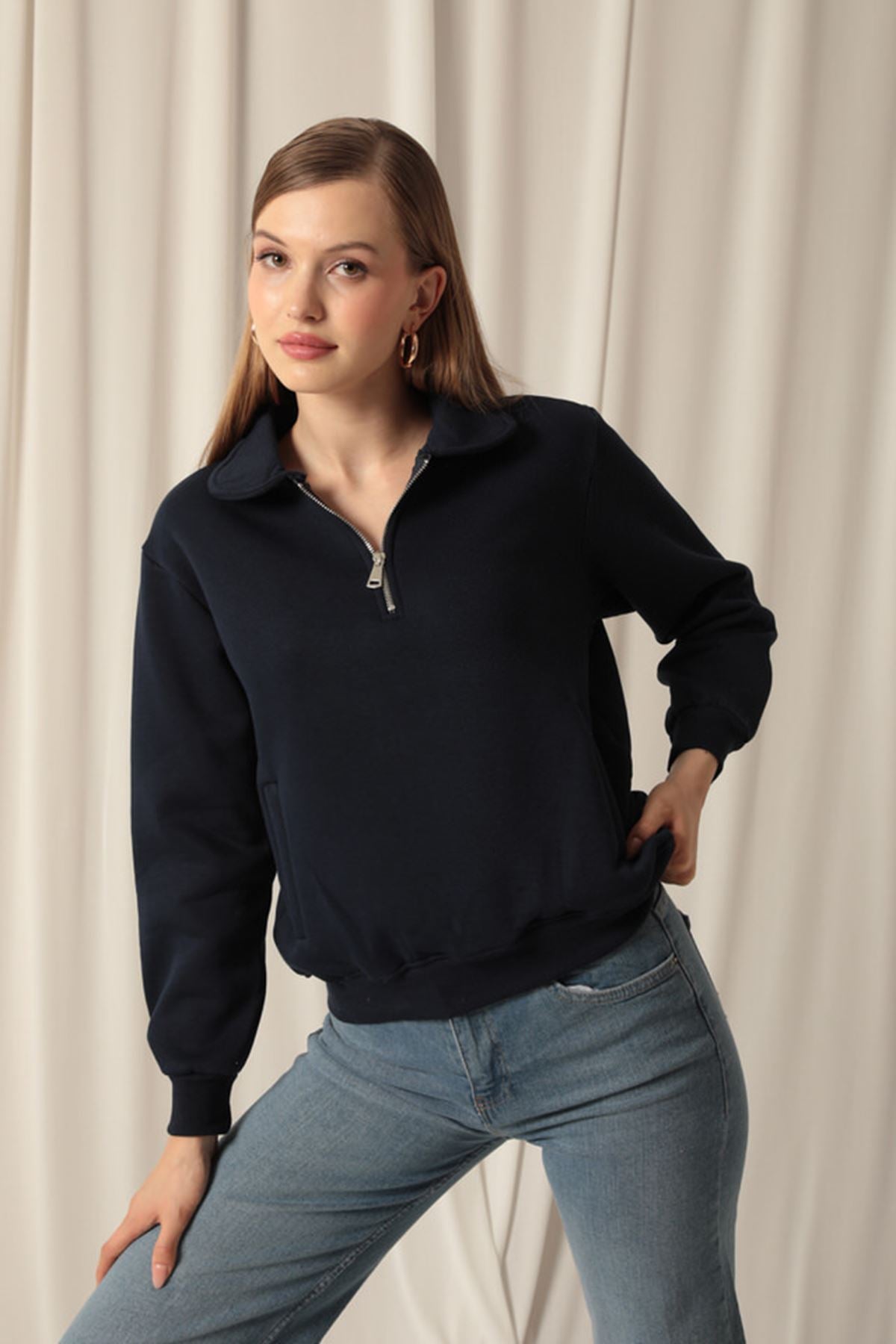 Üç İplik Bebe Yaka Kadın Lacivert Sweat