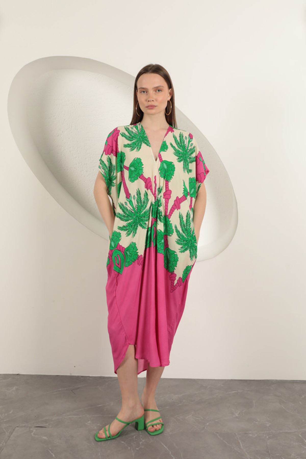 Viskon Kumaş Desenli Elbise-Fuşya