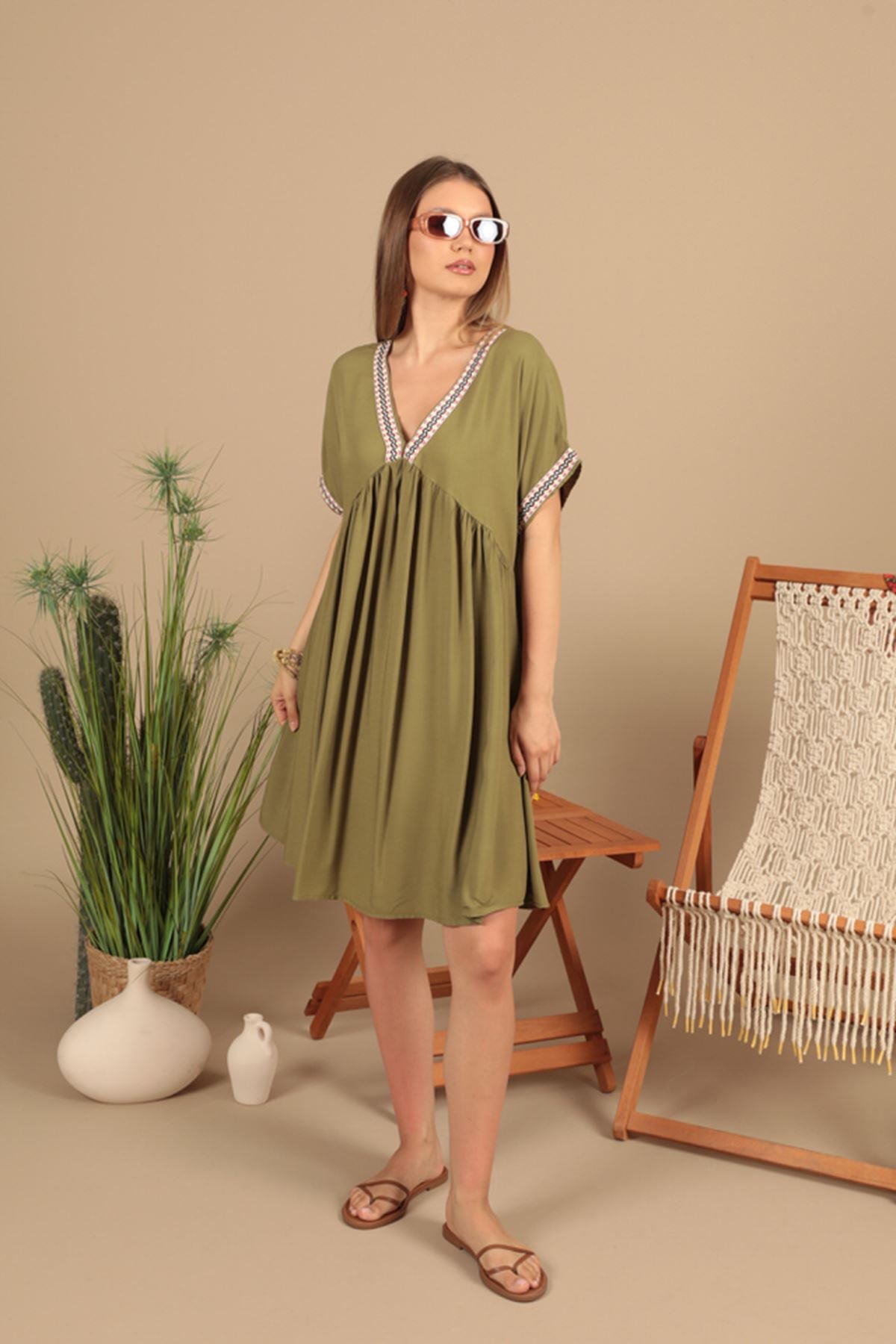 Viskon Kumaş Yakası Kolu Şerit Detaylı Elbise-Haki