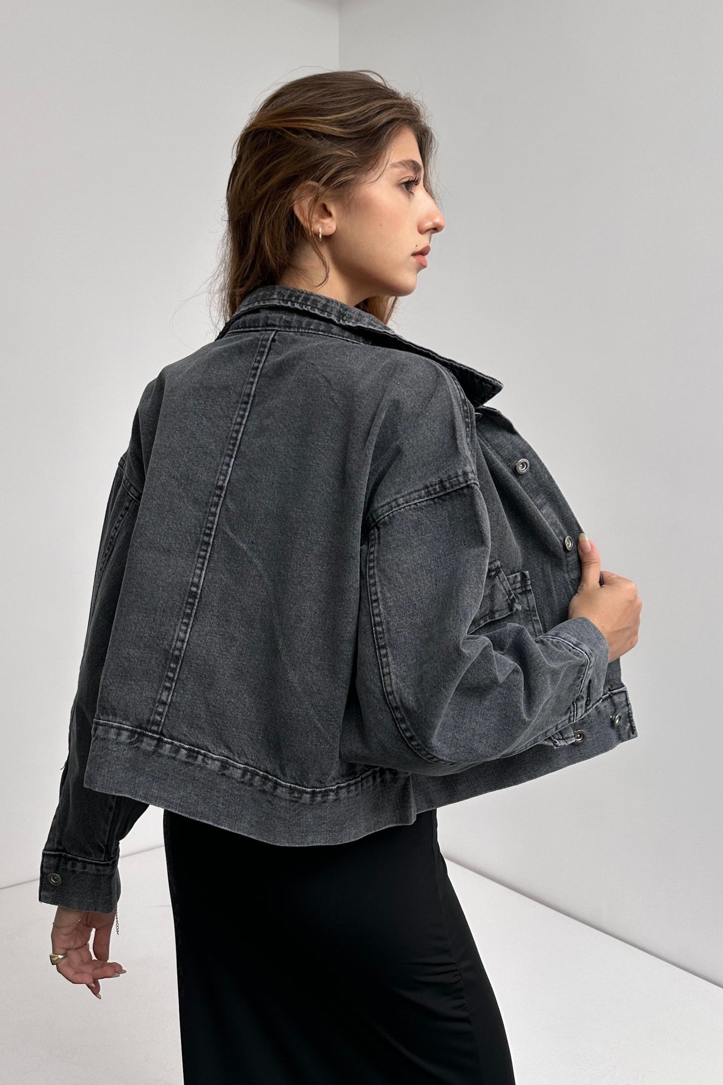 Çift Cep Beli Düğme Detaylı Denim Ceket