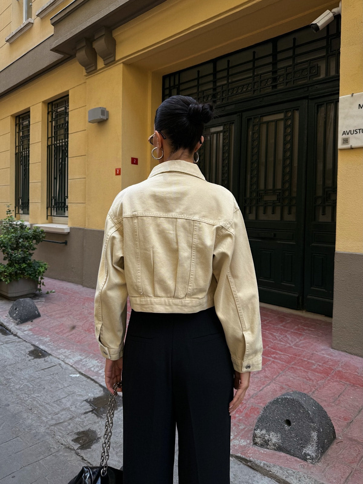 Çift Cep Denim Crop Ceket