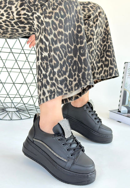 Leope Siyah Cilt Bağcıklı Spor Ayakkabı