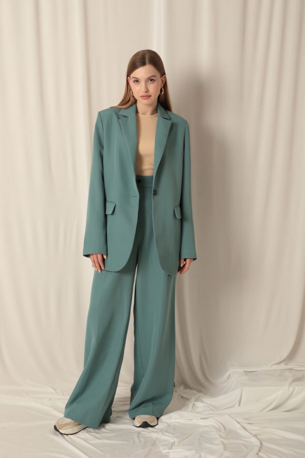 Atlas Kumaş Kadın Oversize Yeşil Ceket