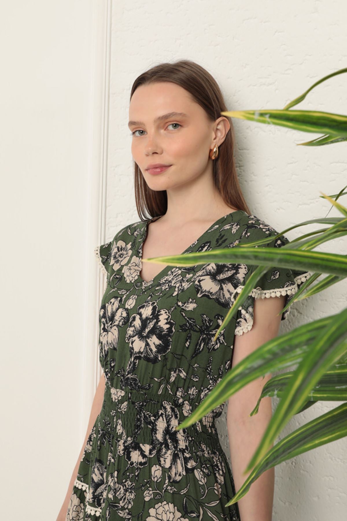 Viskon Çiçek Desenli Elbise-Yeşil