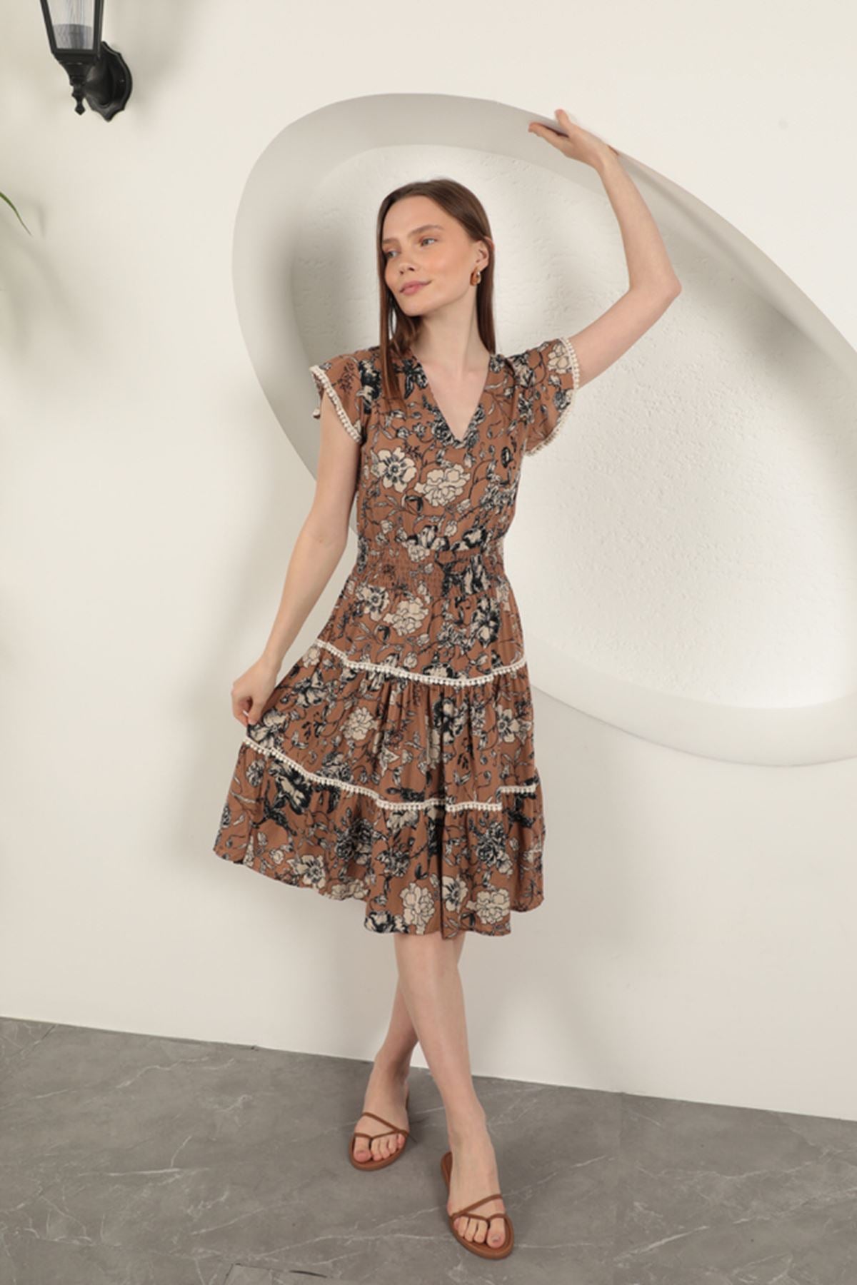 Viskon Çiçek Desenli Elbise-Kahve
