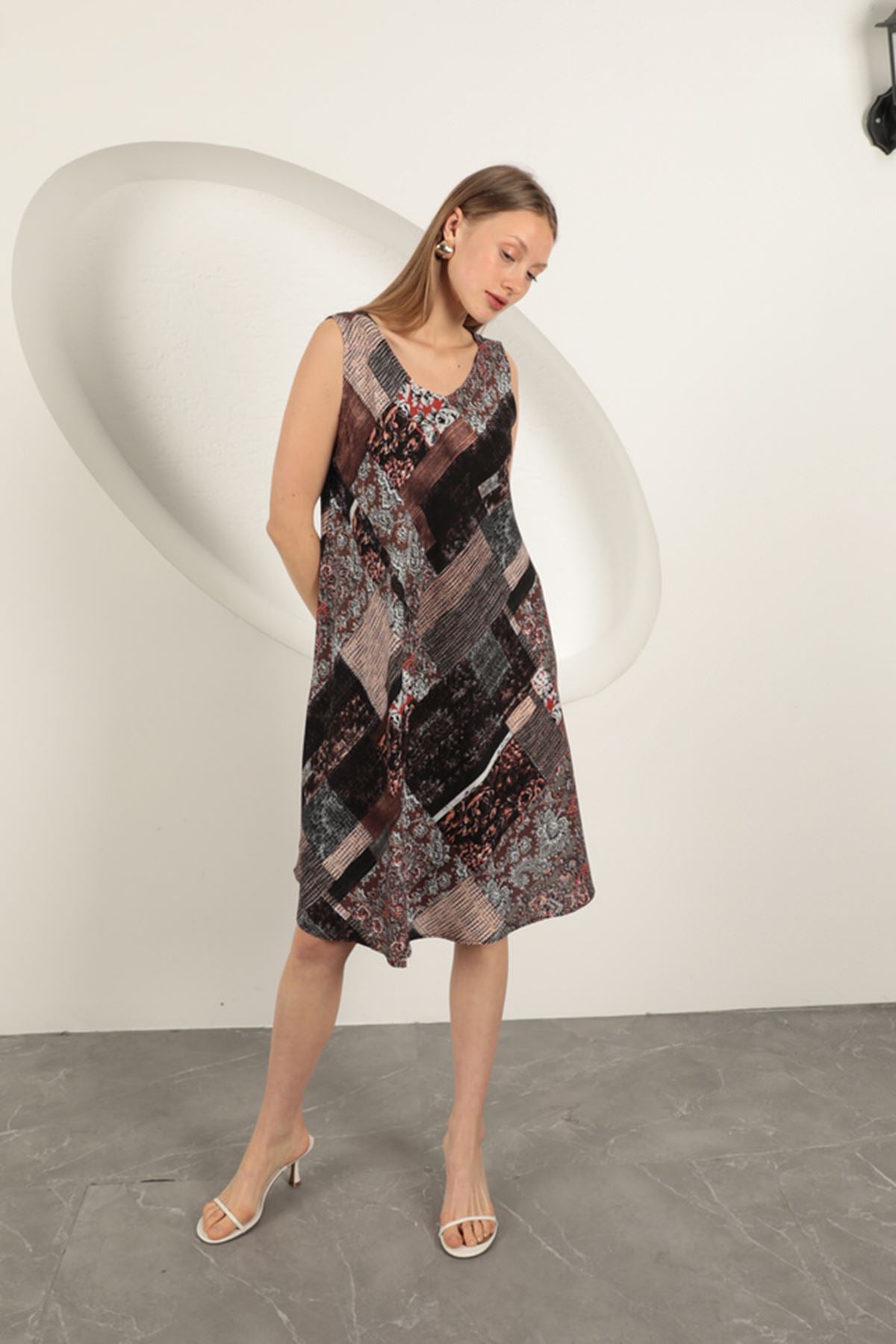 Viskon Kumaş Etnik Desenli Elbise-Kahve