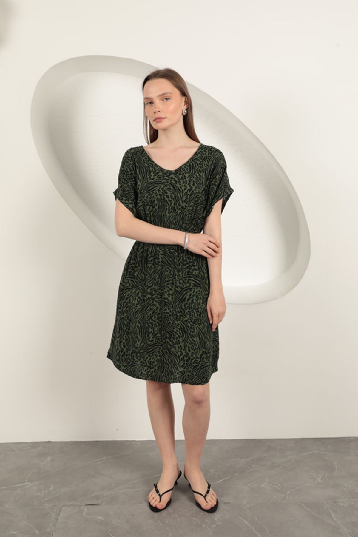 Viskon Kumaş Desenli Elbise-Haki