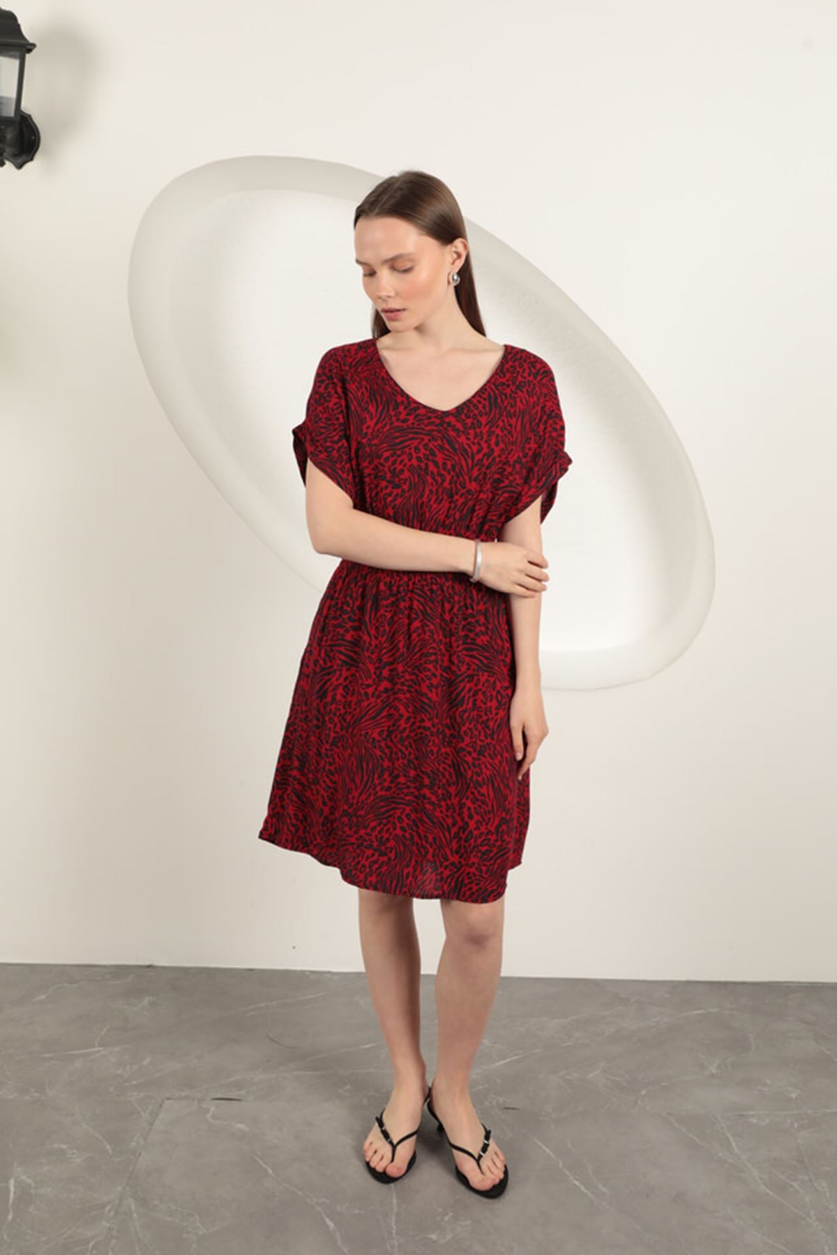 Viskon Kumaş Desenli Elbise-Kırmızı