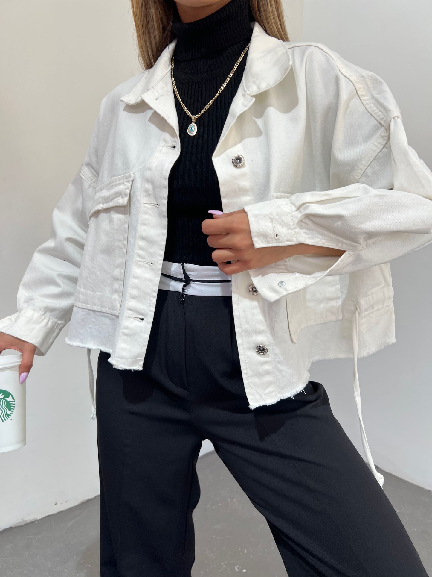 Geniş Cepli Oversize Püsküllü Denim Ceket