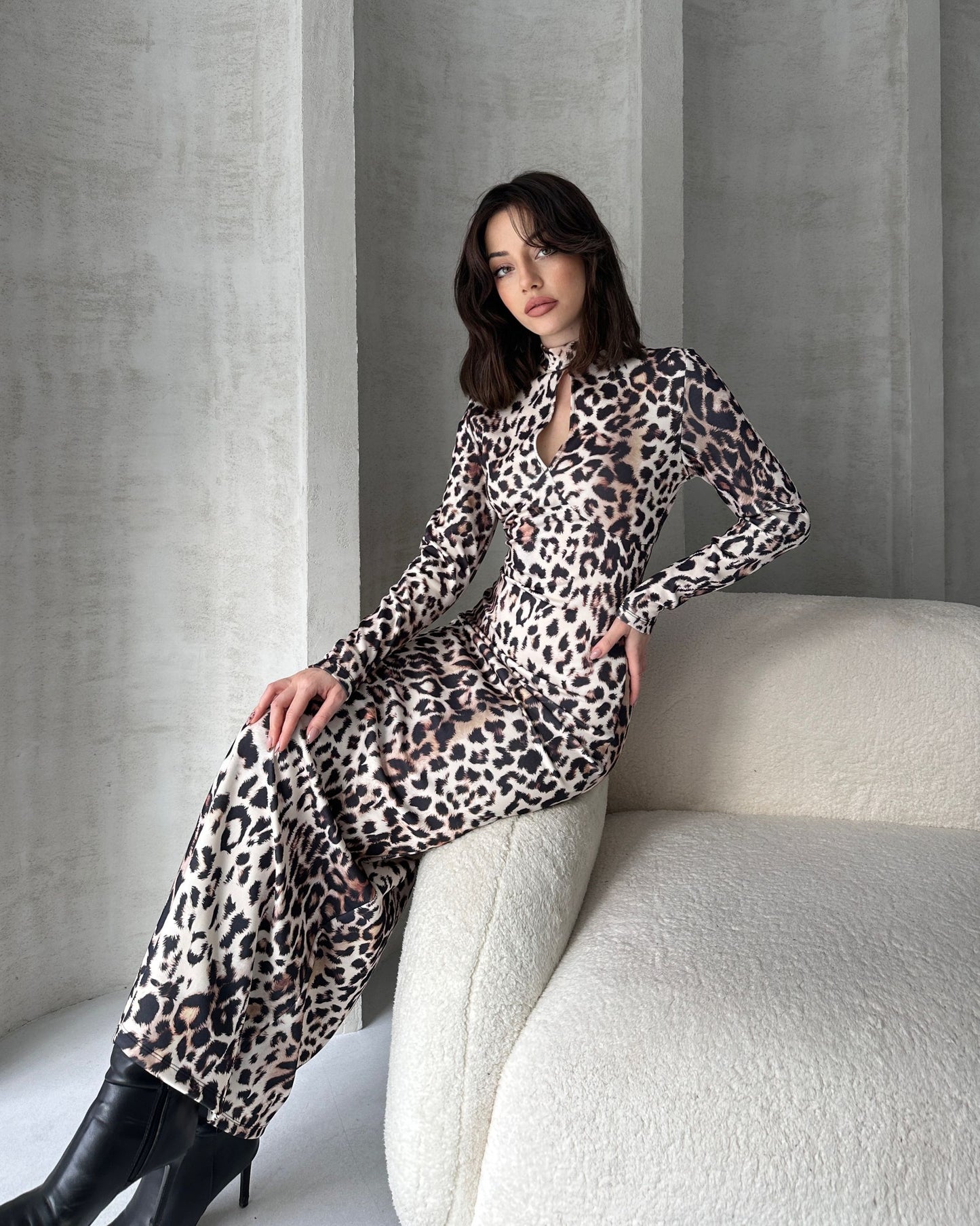 Öpücük Yaka Maxi Boy Desenli Elbise