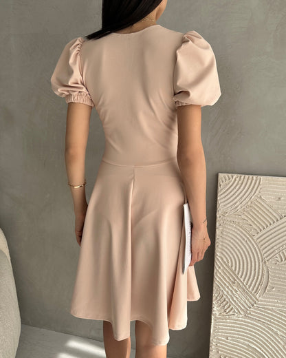 V Yaka Düğme Detaylı Karpuz Kol Crep Elbise